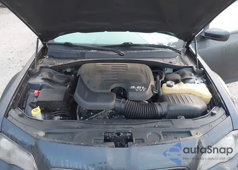 2019 Chrysler 300 300S из США, поврежденный, VIN 2C3CCABGXKH676365